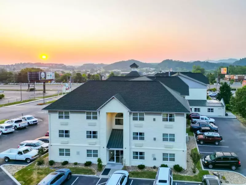 lodge at five oaks in sevierville