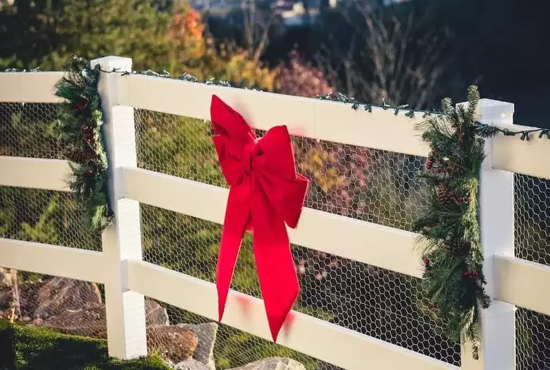 christmas decorations at skyland ranch