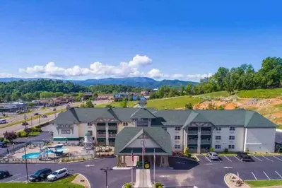 hotel in sevierville tn