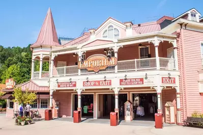 souvenir shop at Dollywood