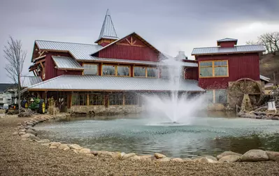 the lodge at five oaks restaurant outdoor pond