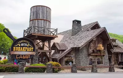 Crockett's Breakfast Camp in Gatlinburg