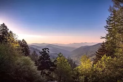 sunrise over clingmans dome road