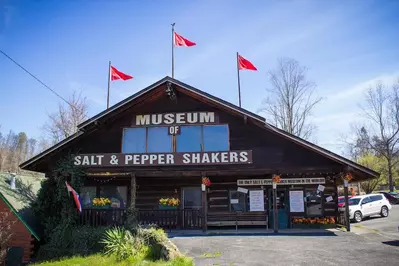 Salt & Pepper Shaker Museum